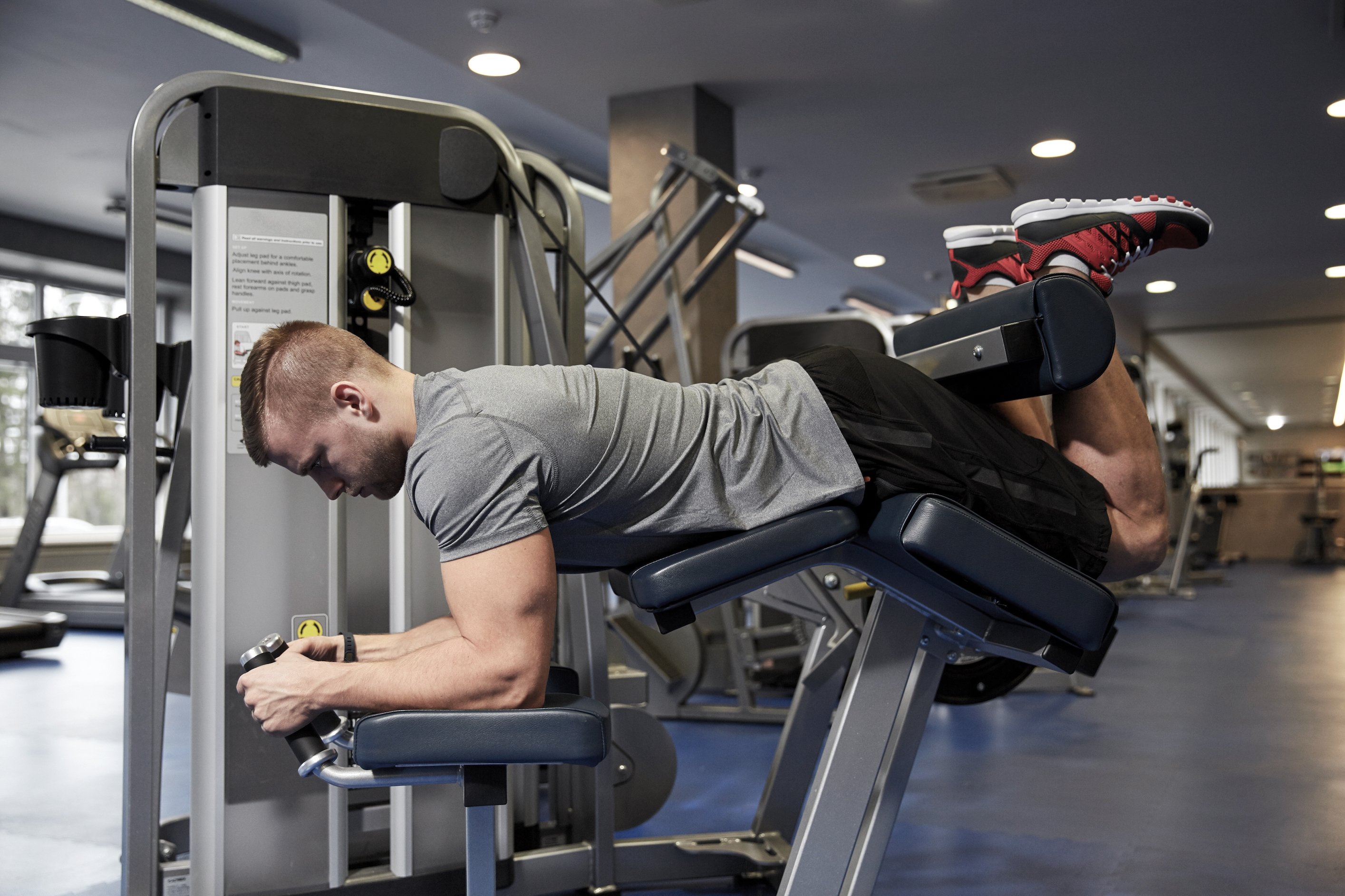 
		Cómo hacer flexiones de piernas: Consejos, variaciones y errores a evitar
