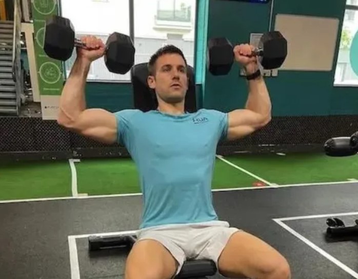 Entrenamiento favorito de 30 minutos para la parte superior del cuerpo del fisioterapeuta Alex Crockford