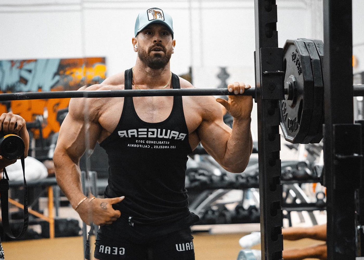 ¿Quién es Bradley Martyn? Edad, peso, altura, valor neto y más revelado