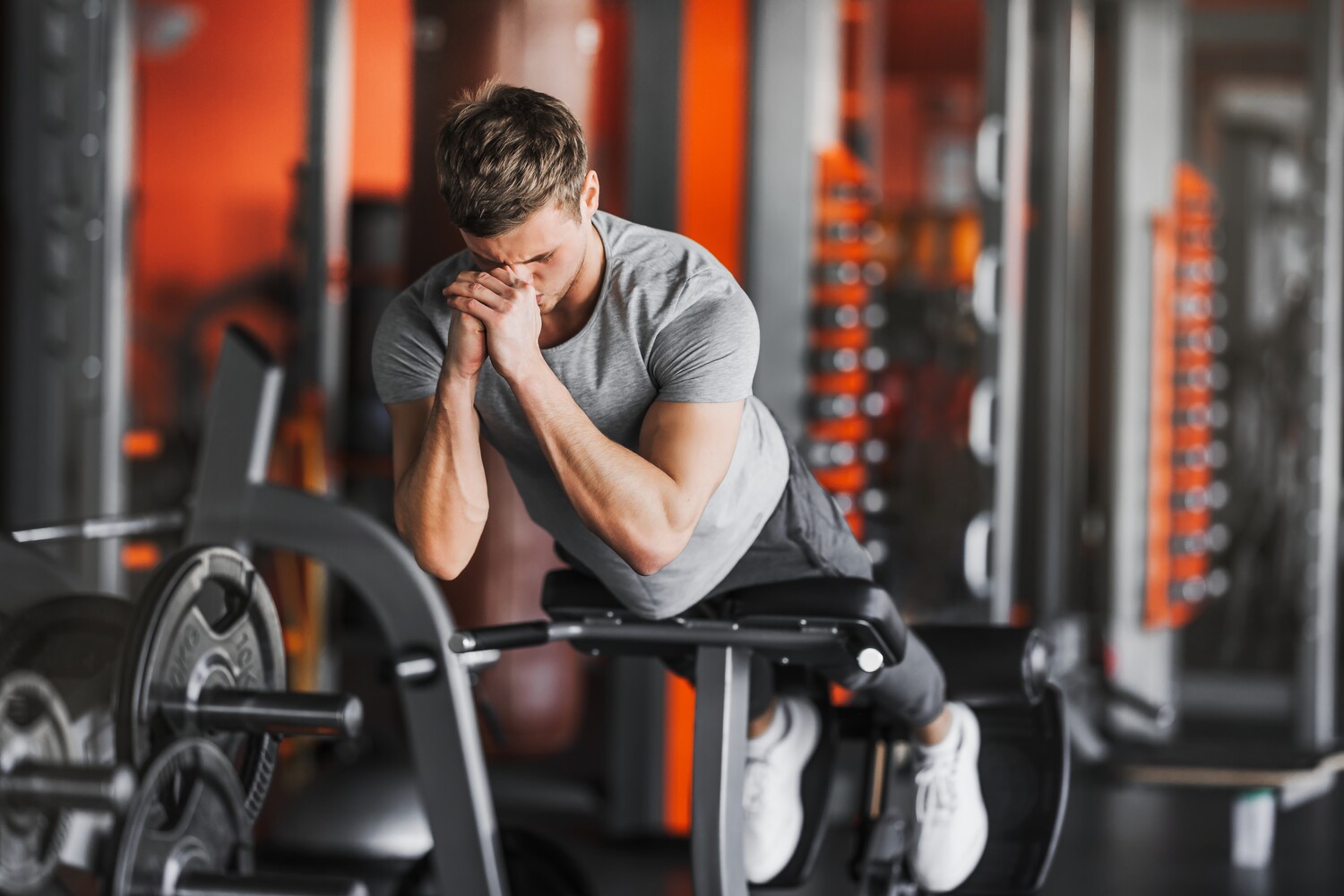 
		Cómo hacer hiperextensiones: Qué hacer y qué no hacer para fortalecer la espalda