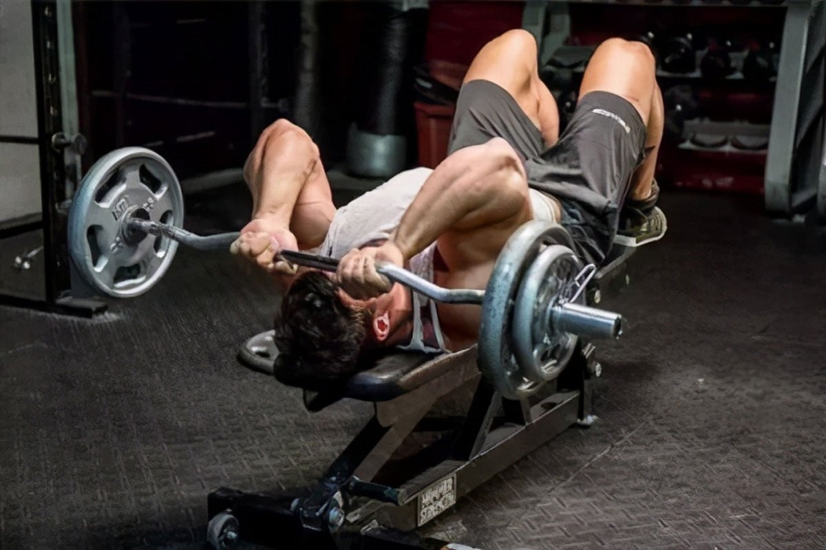 Ejercicios de brazos 2025: 19 mejores entrenamientos de brazos y ejercicios de brazos para hombres