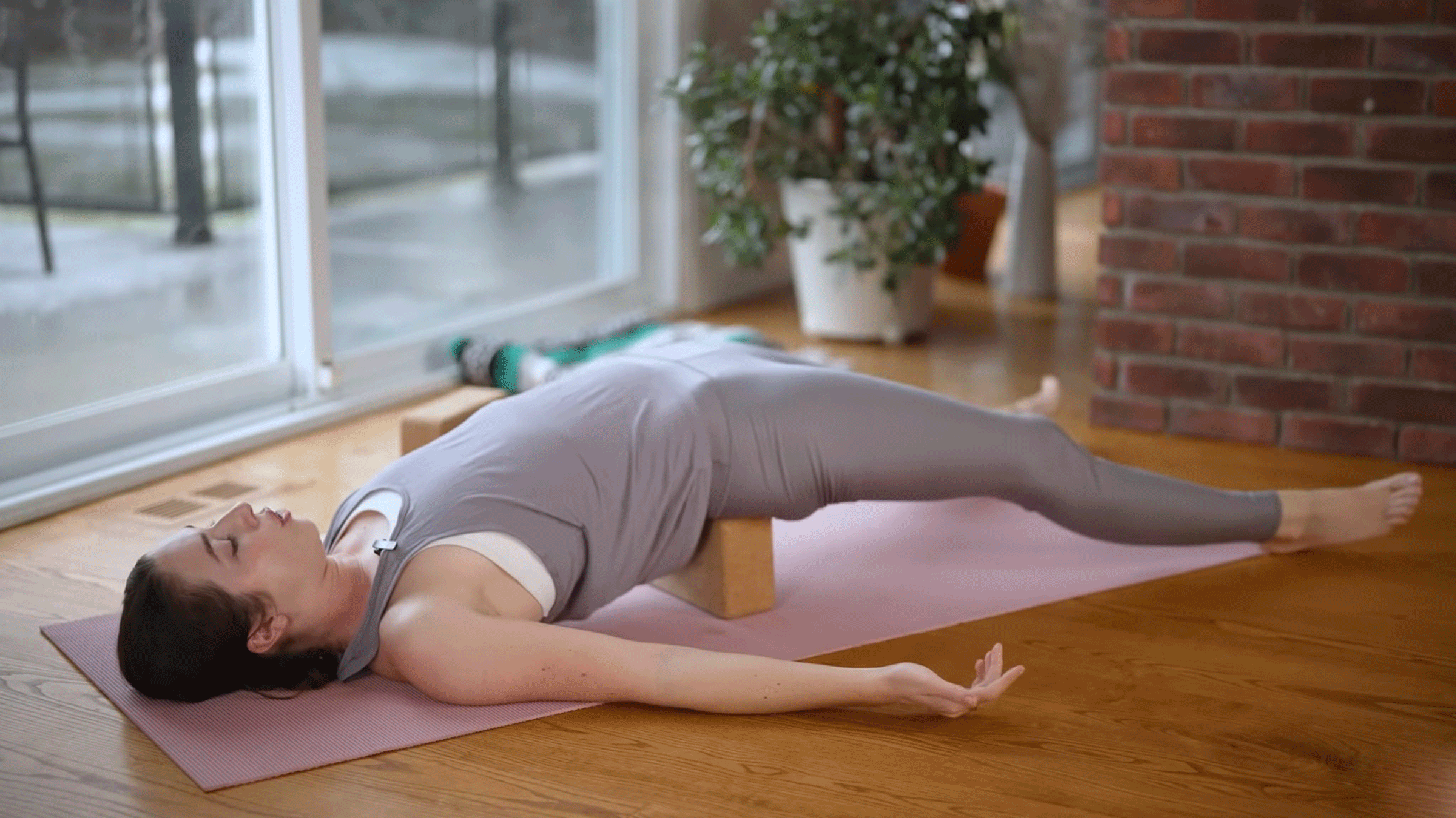 Esta práctica de Yin Yoga es la definición del autocuidado