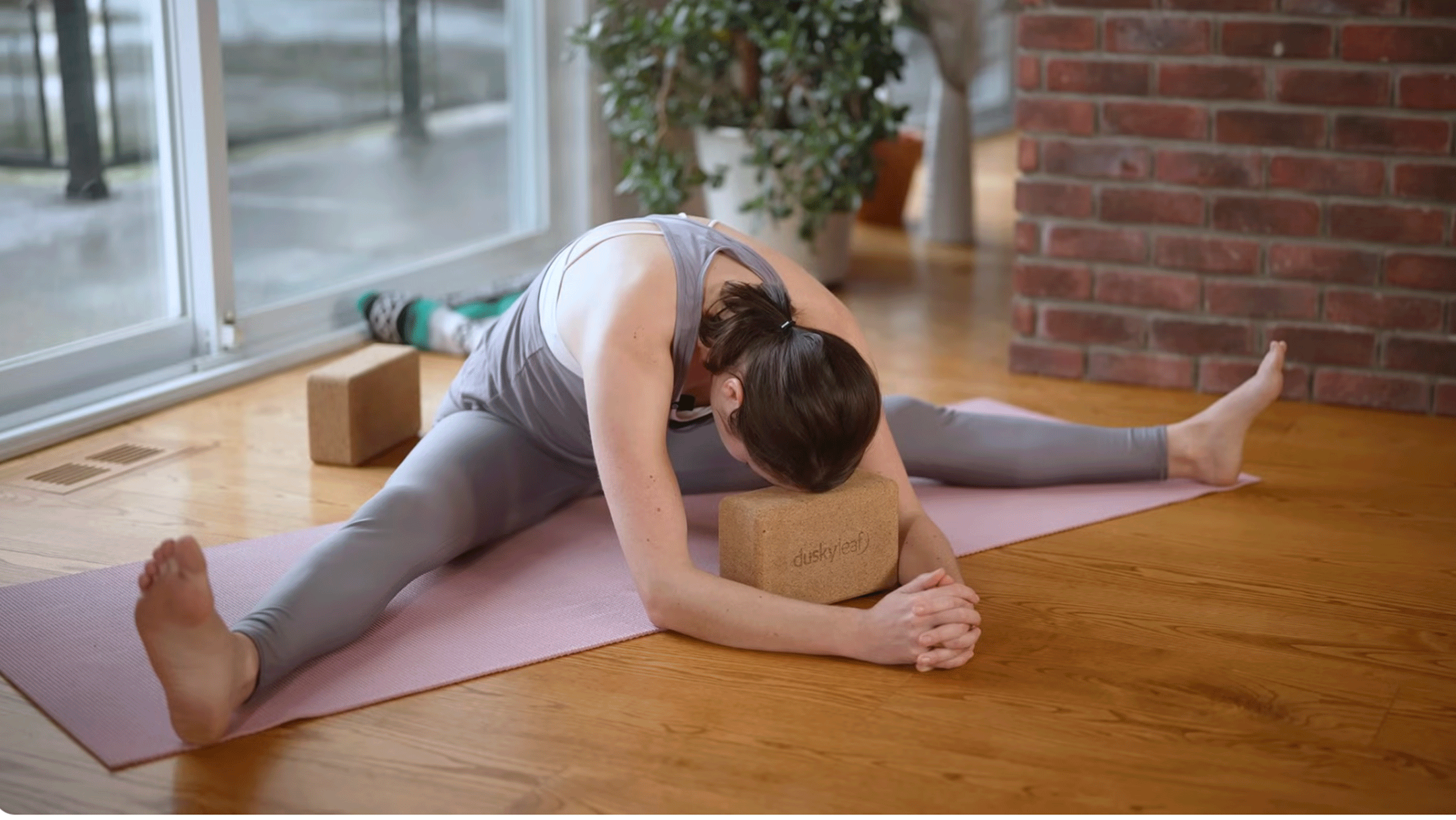 Esta práctica de Yin Yoga es la definición del autocuidado