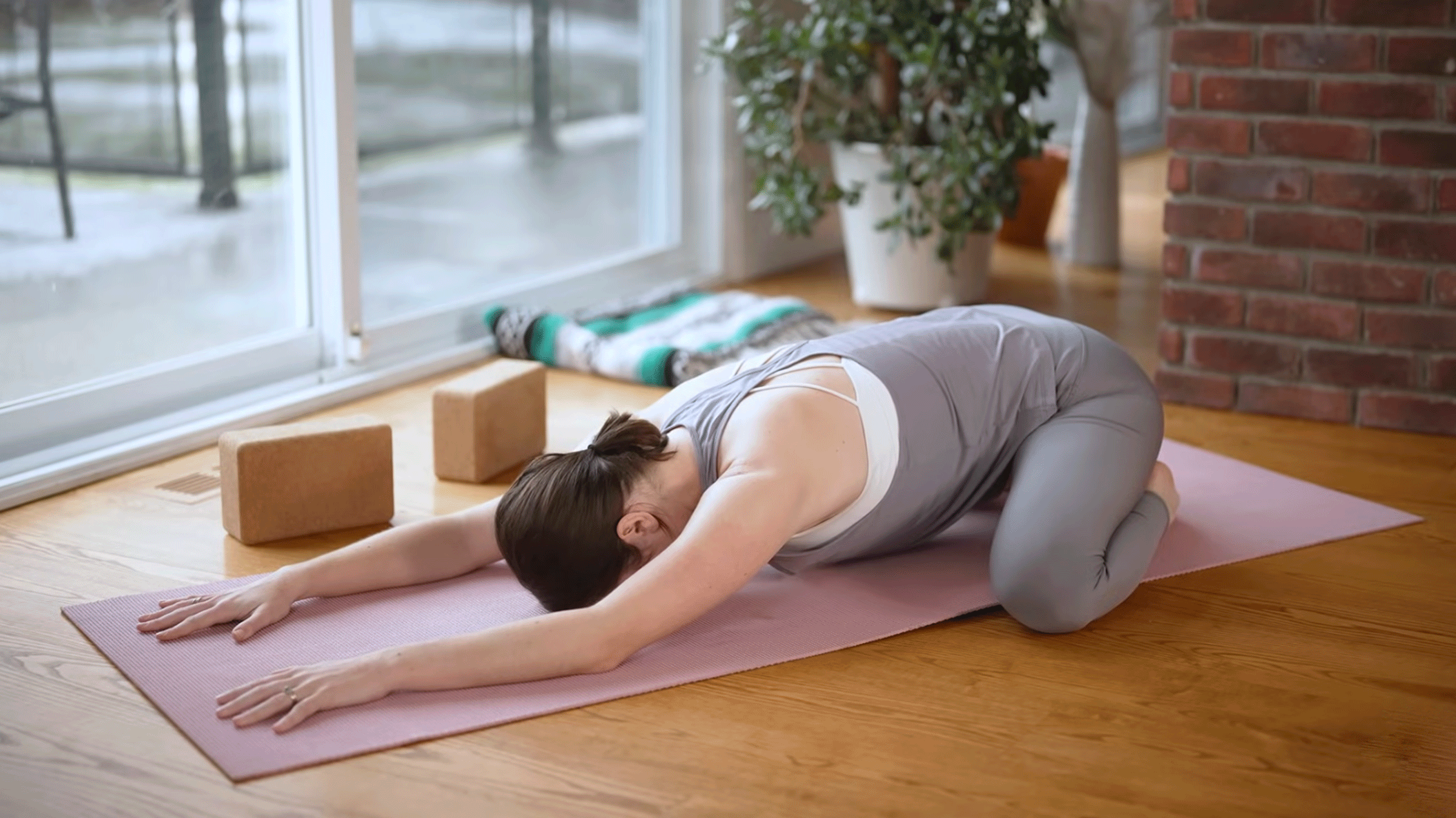 Esta práctica de Yin Yoga es la definición del autocuidado