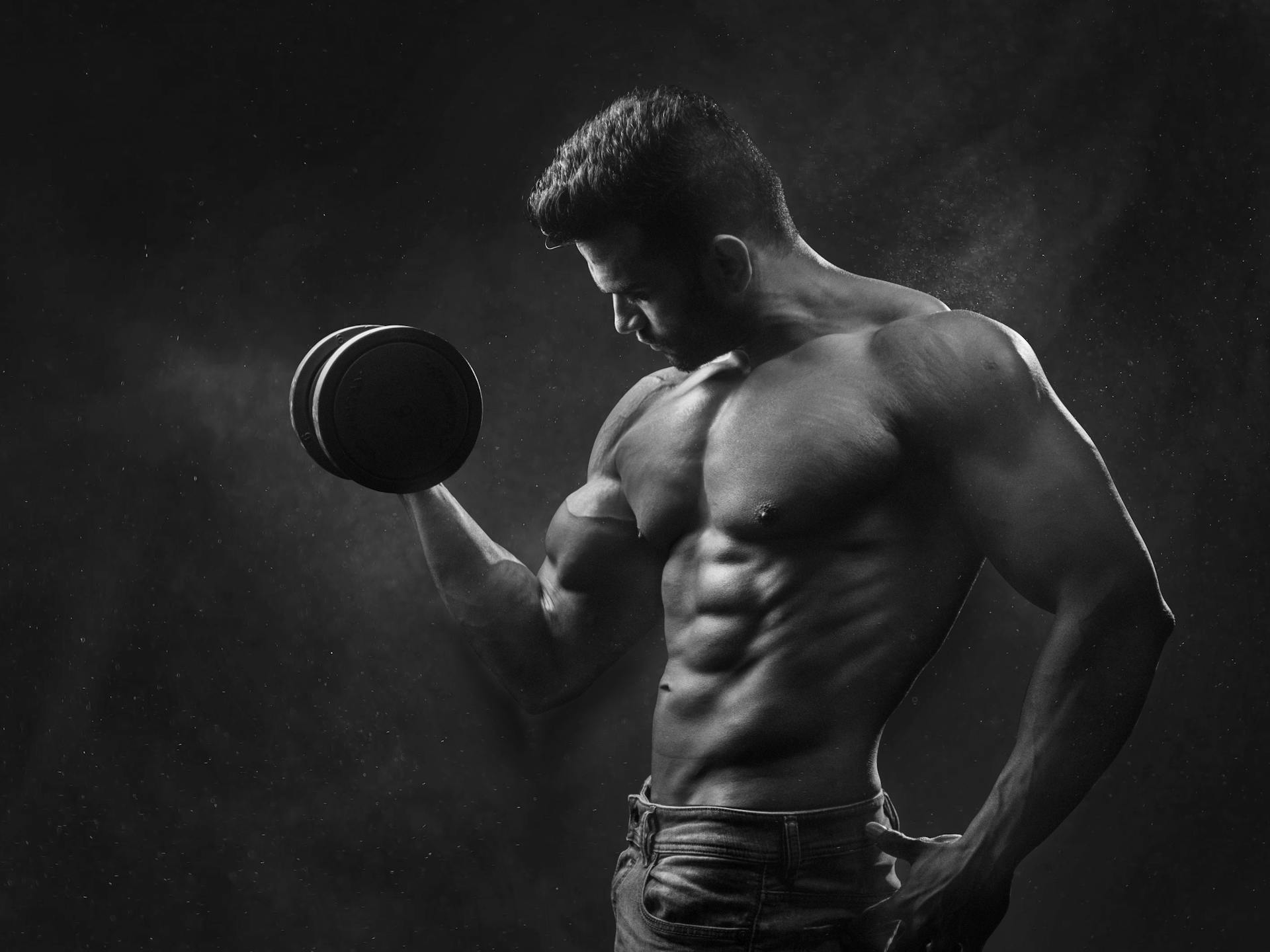 ¿Puede hacer curls de bíceps con un brazo aumentar la fuerza en el otro? Un estudio lo descubre