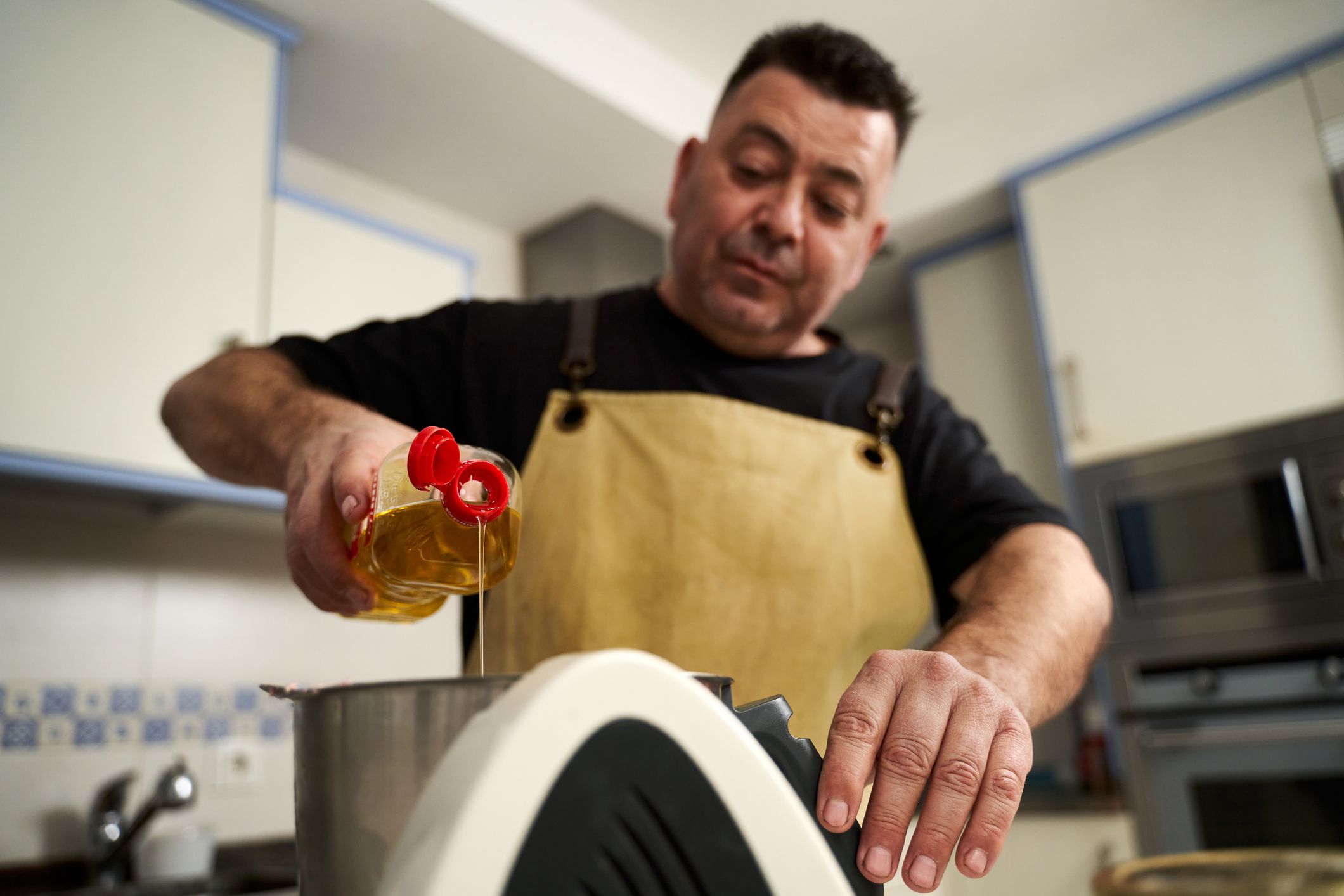 ¿Son poco saludables los aceites de semillas? Dietistas explican riesgos y beneficios para la salud