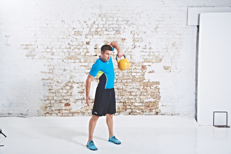 Estos son los mejores ejercicios con kettlebell para la pérdida de grasa
