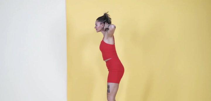 10 Killer Moves to Absolutely Work Your Hamstrings
