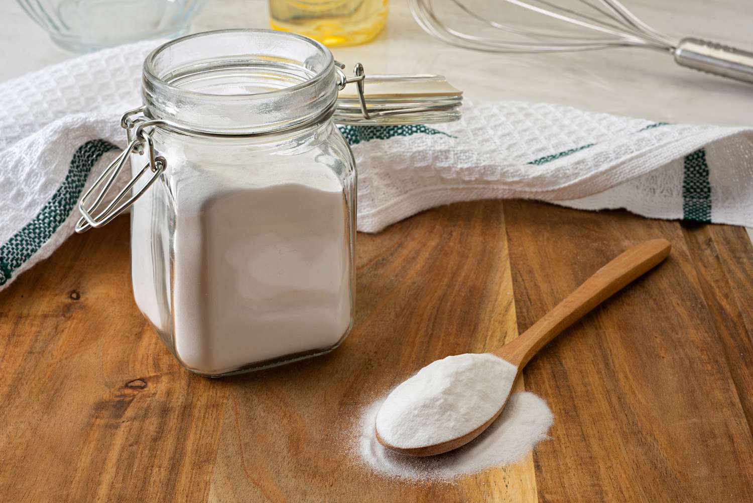 Cutting Down on Eggs? 14 Effective Egg Substitutes To Try