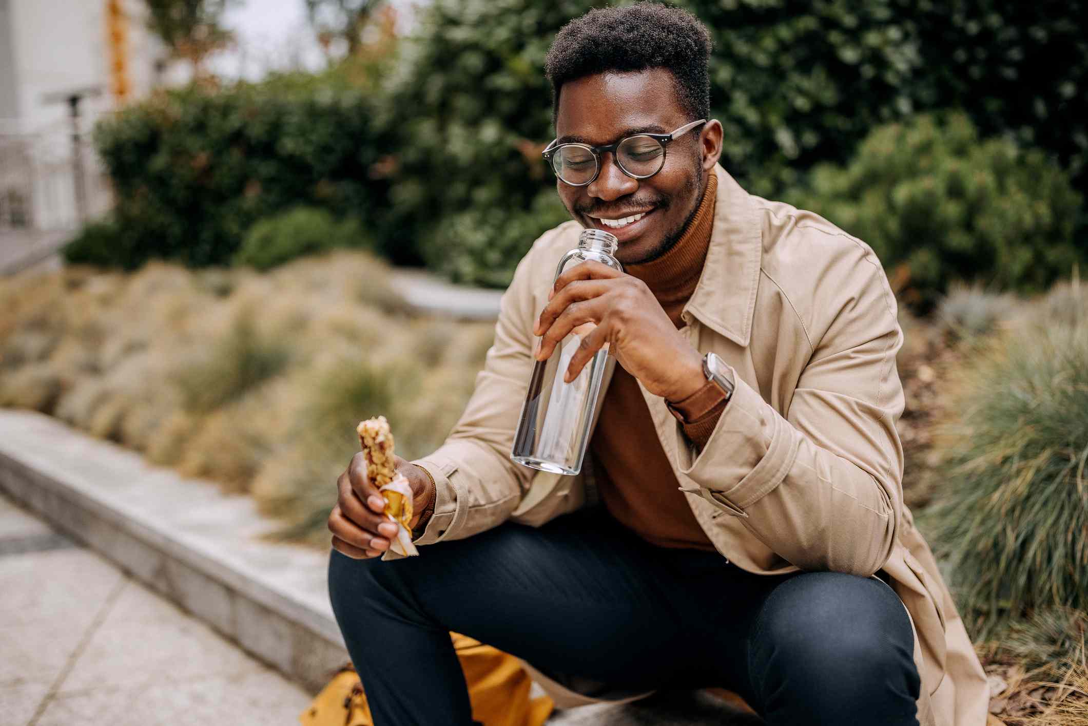 15 Opciones de Snacks Altos en Proteínas para Días Ocupados