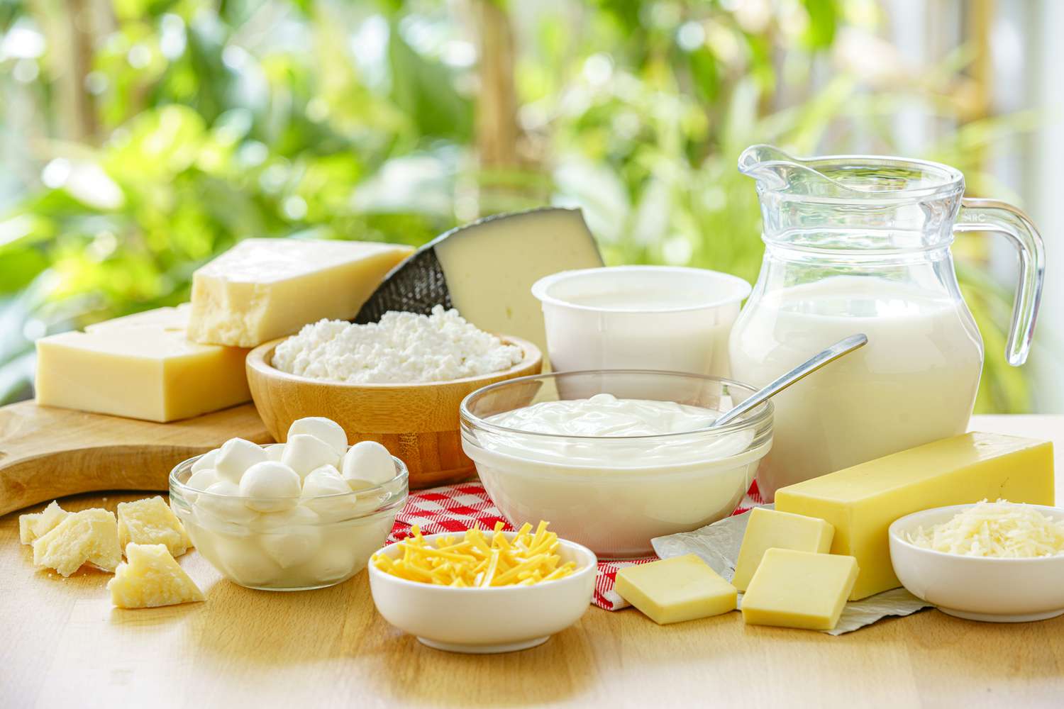 7 Foods High in Saturated Fat You Might Be Eating Daily