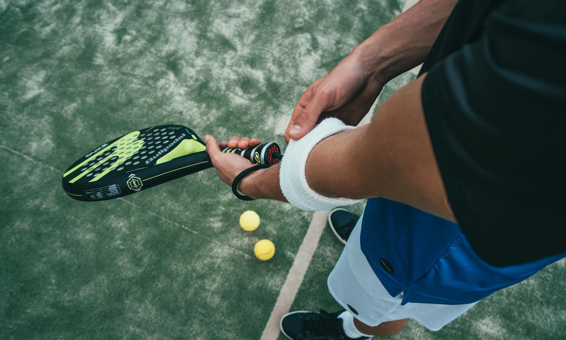Jugando al tenis