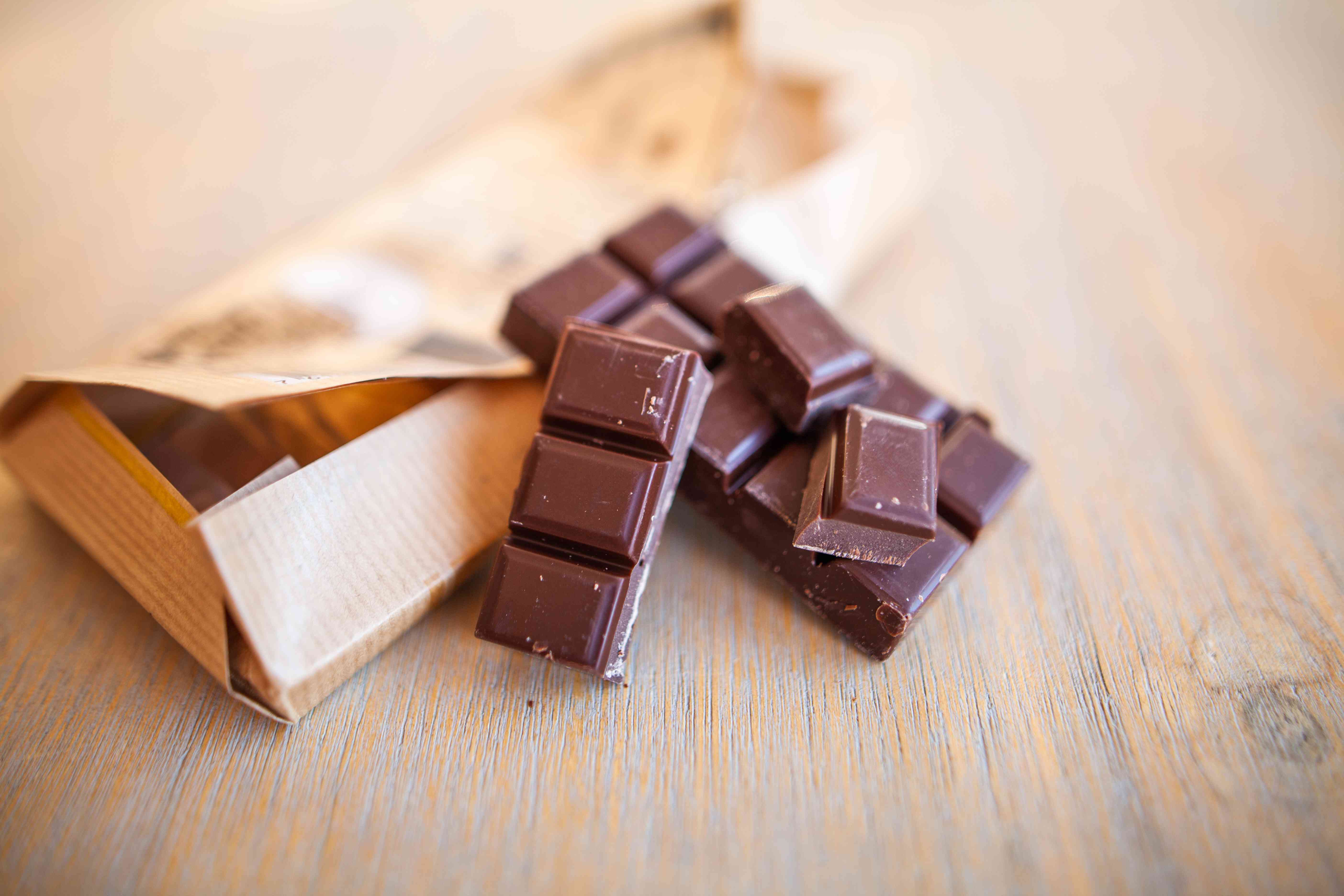 Barras de Chocolate Retiradas a Nivel Nacional Después de que Clientes Encuentran ‘Pequeñas Piedras’ en los Productos