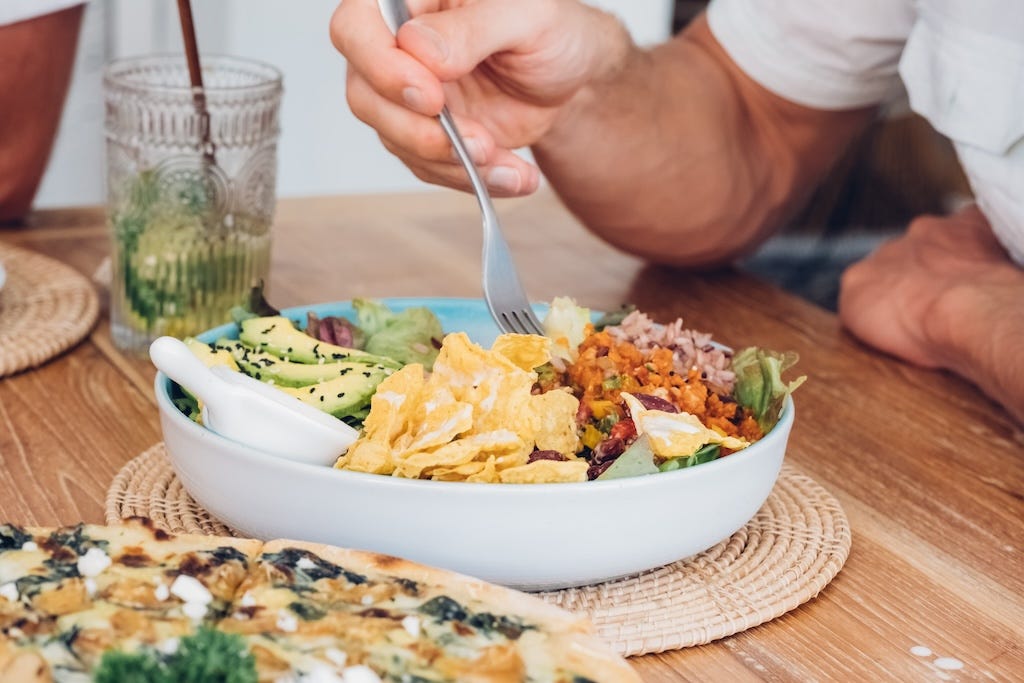 How to Eat For Fat Loss: All You Need to Know
