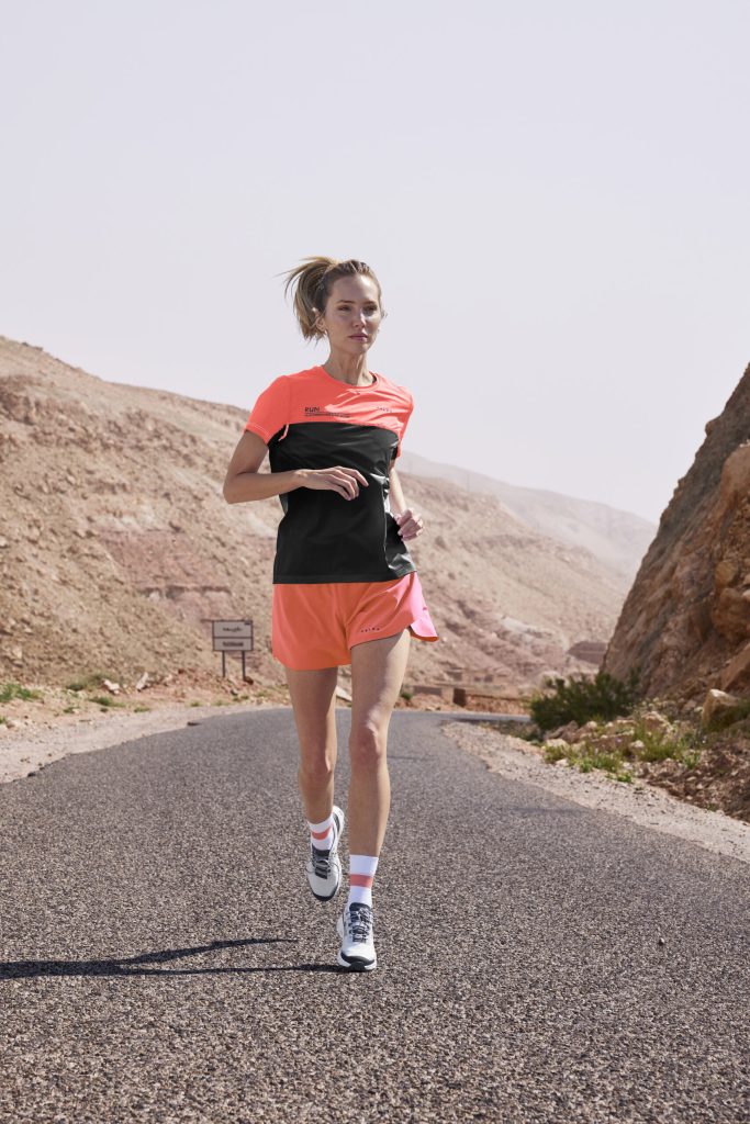 FALKE: Elevando tu rendimiento en el Marat贸n de Londres con equipo de carrera premium