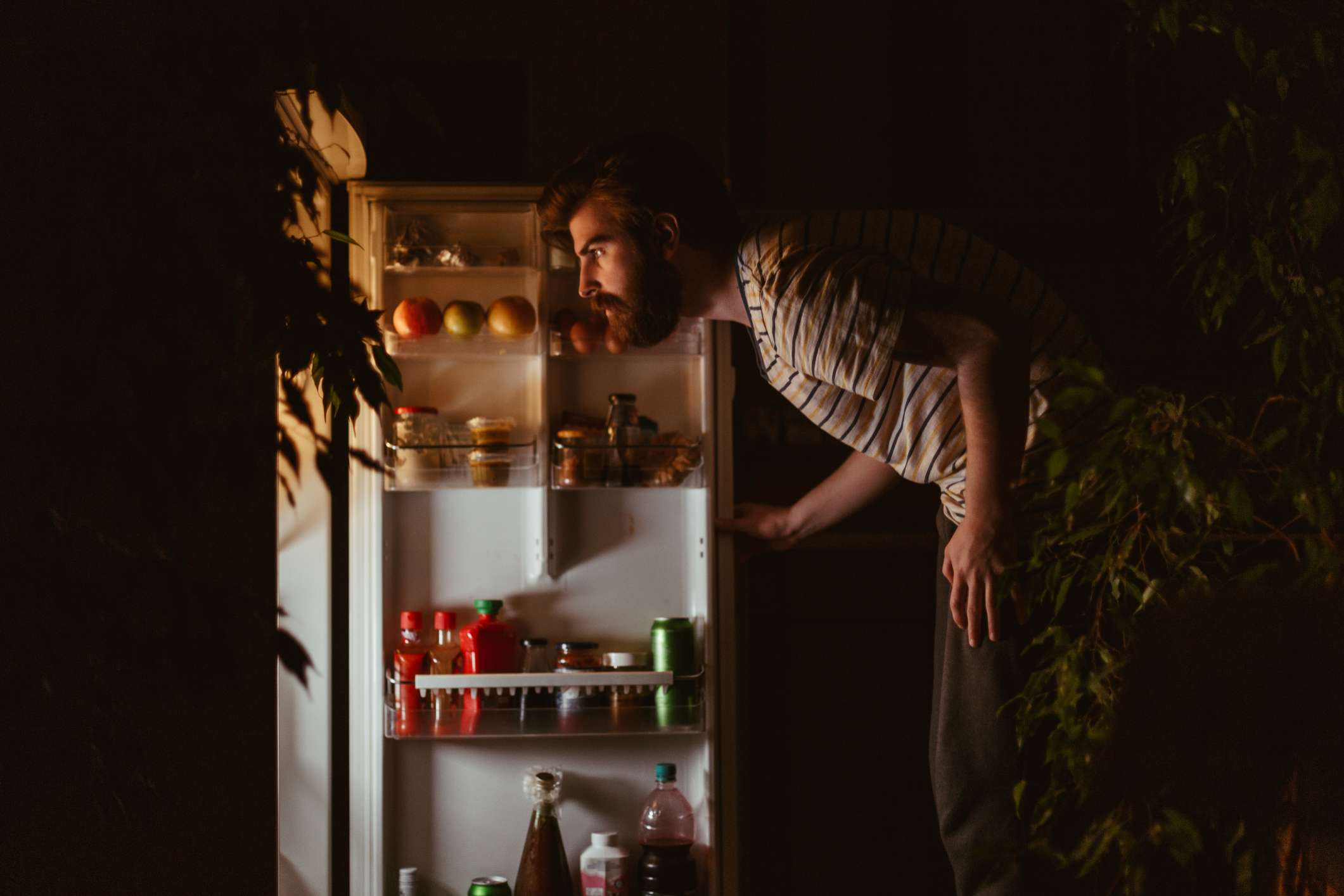 ¿Es realmente malo comer bocadillos por la noche?
