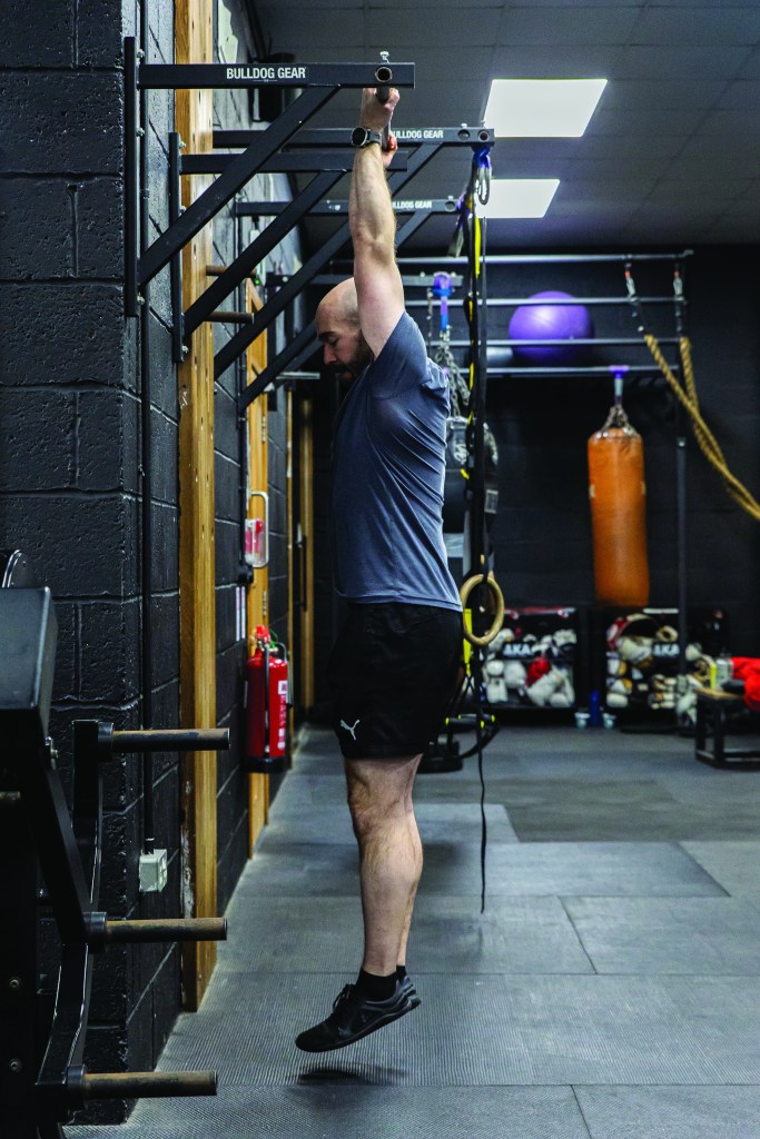 Este entrenamiento de tres levantamientos es el ejercicio más eficiente en tiempo para trabajar todos los grupos musculares