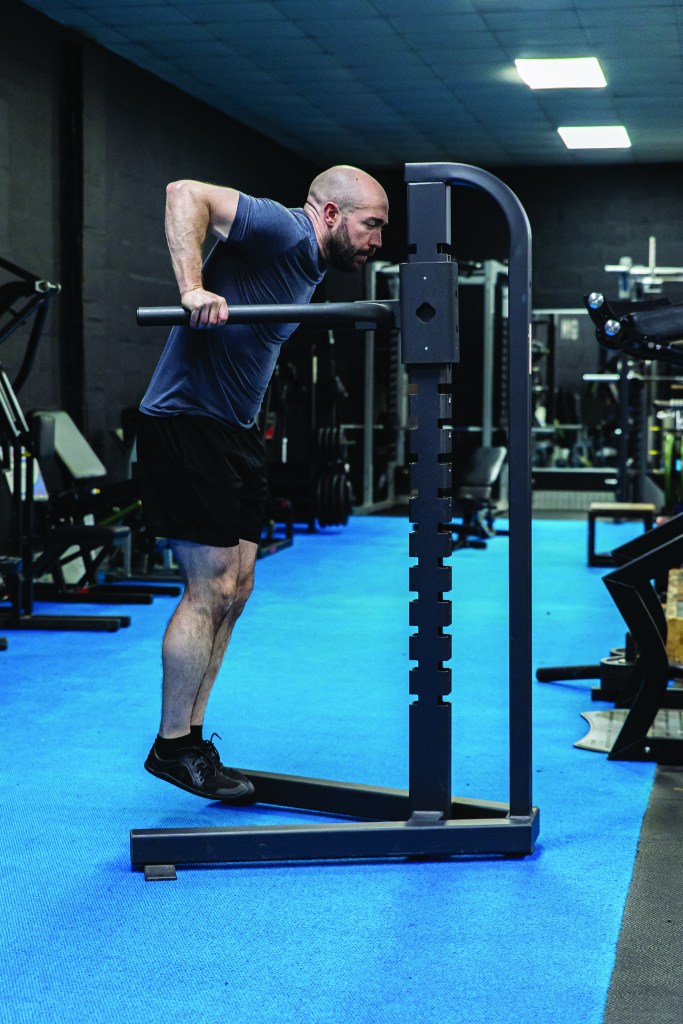 Este entrenamiento de tres levantamientos es el ejercicio más eficiente en tiempo para trabajar todos los grupos musculares