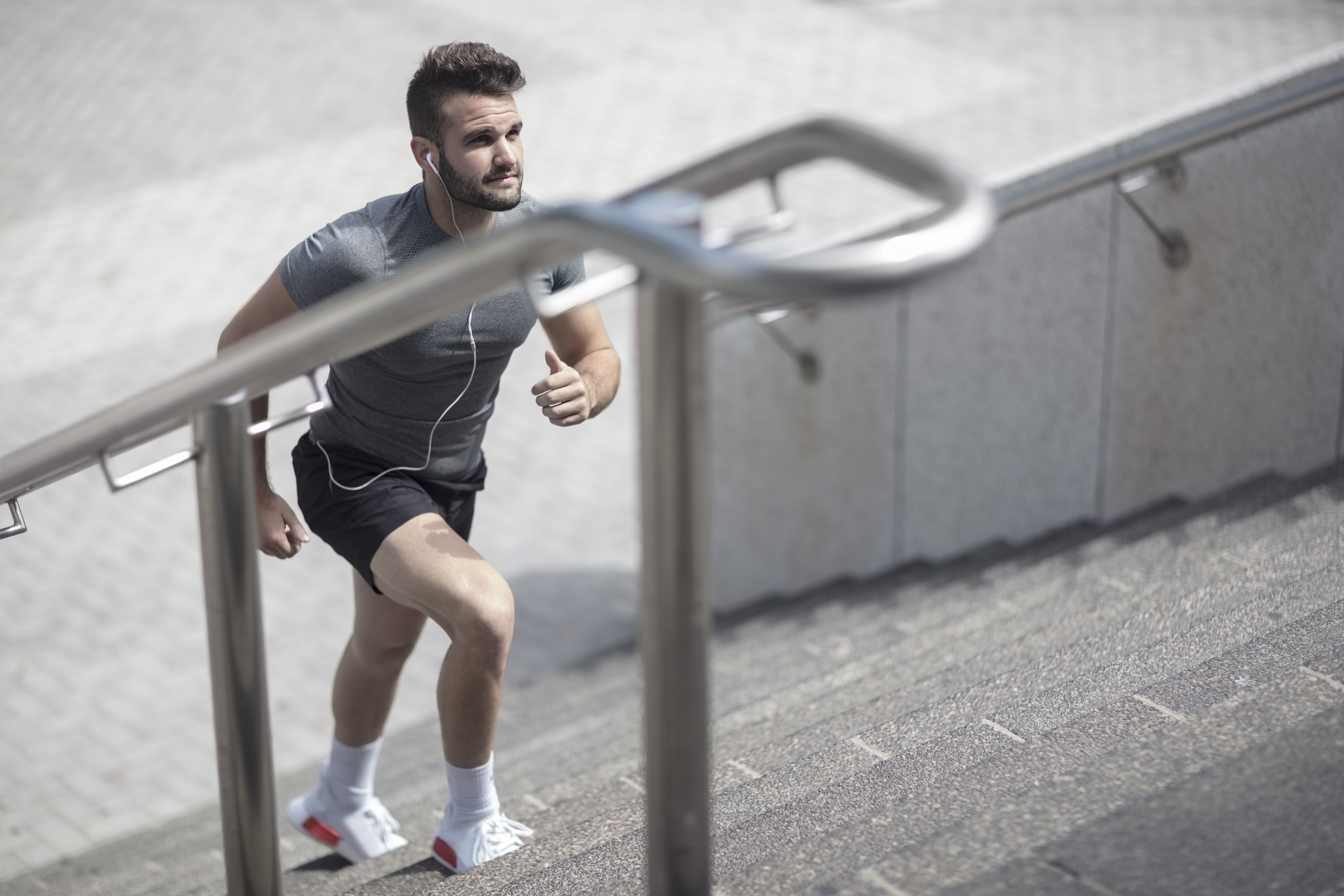 Por qué contar pasos es más importante que la velocidad al caminar para reducir el riesgo de cáncer