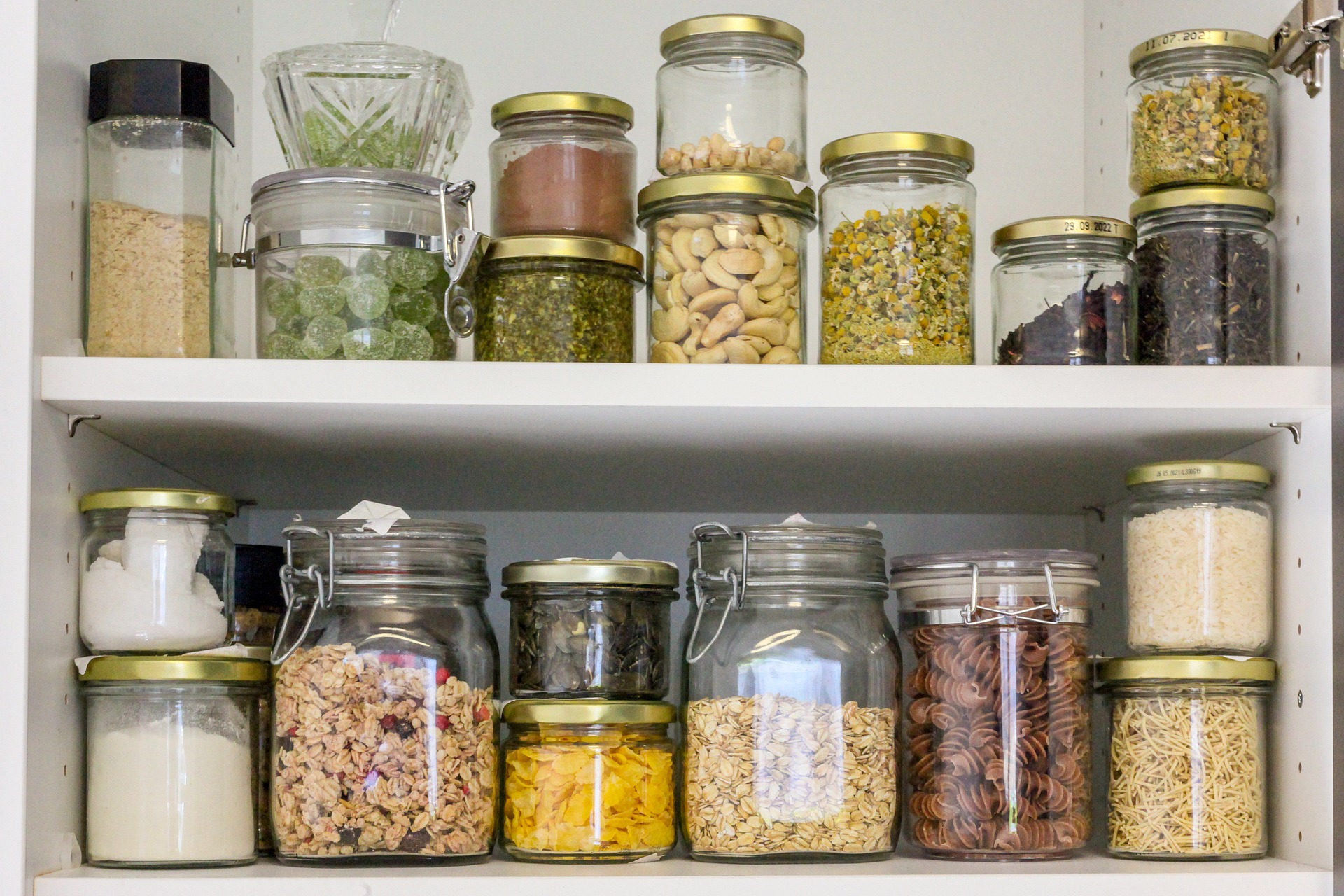13 alimentos saludables que siempre debes tener en tu cocina