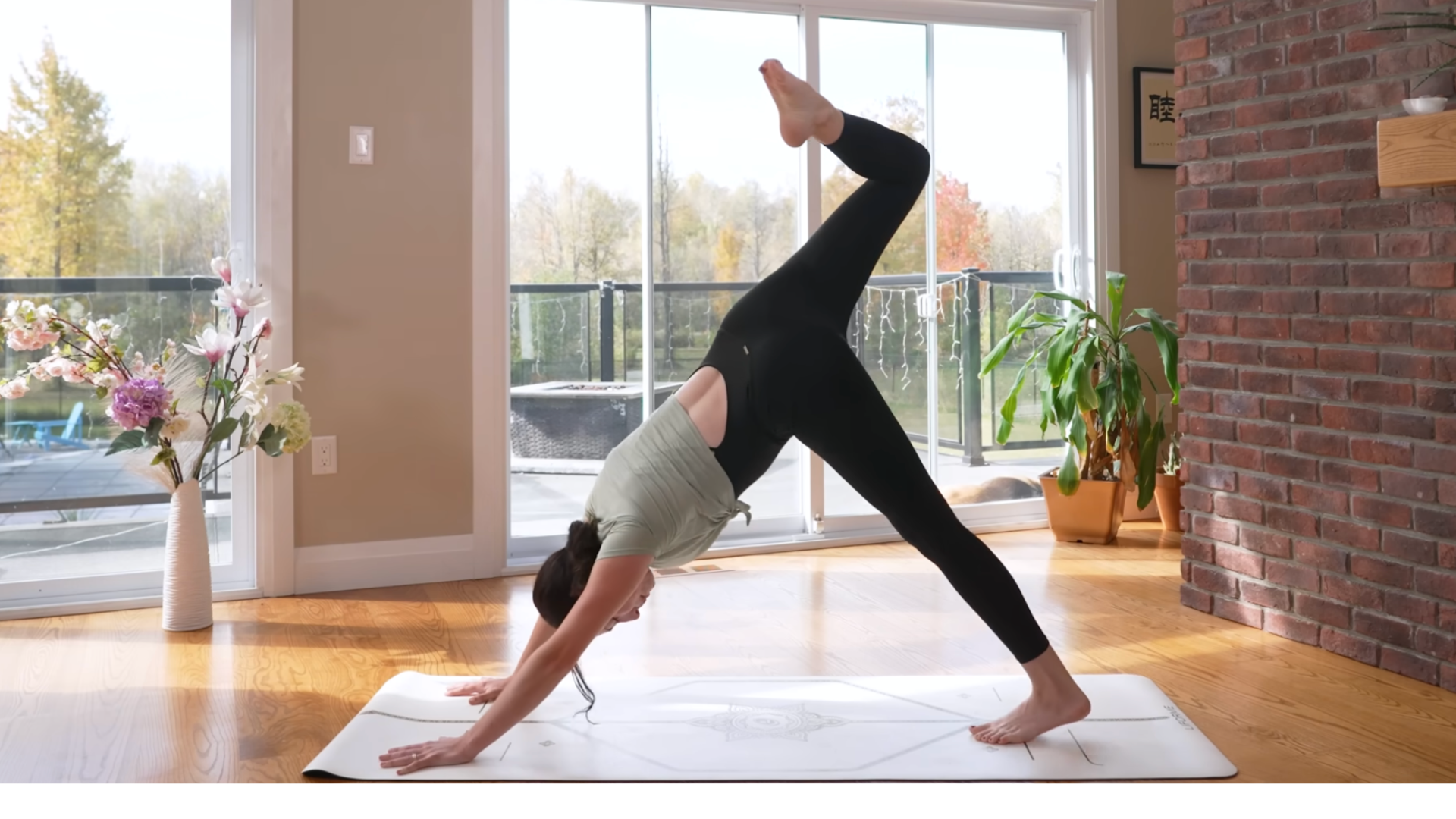 Yoga Matutino de 15 Minutos para Estirar y Fortalecer