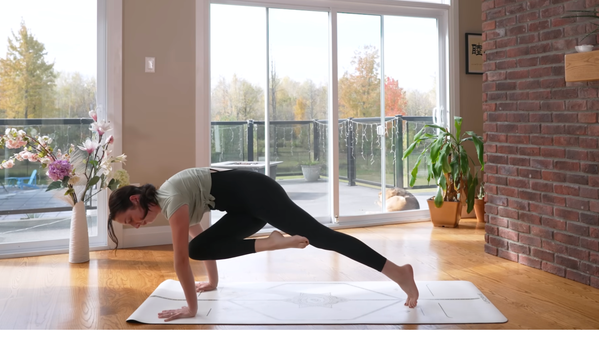 Yoga Matutino de 15 Minutos para Estirar y Fortalecer