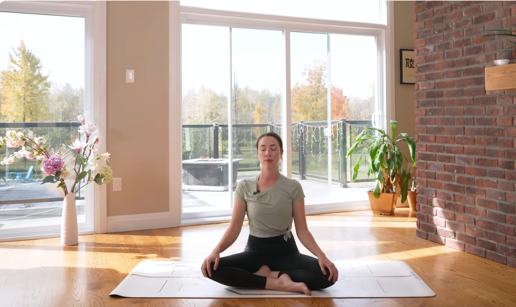 Yoga Matutino de 15 Minutos para Estirar y Fortalecer