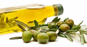 Por qué es importante tomar aceite de oliva