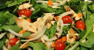 La mejor ensalada que puedes tomar si eres deportista